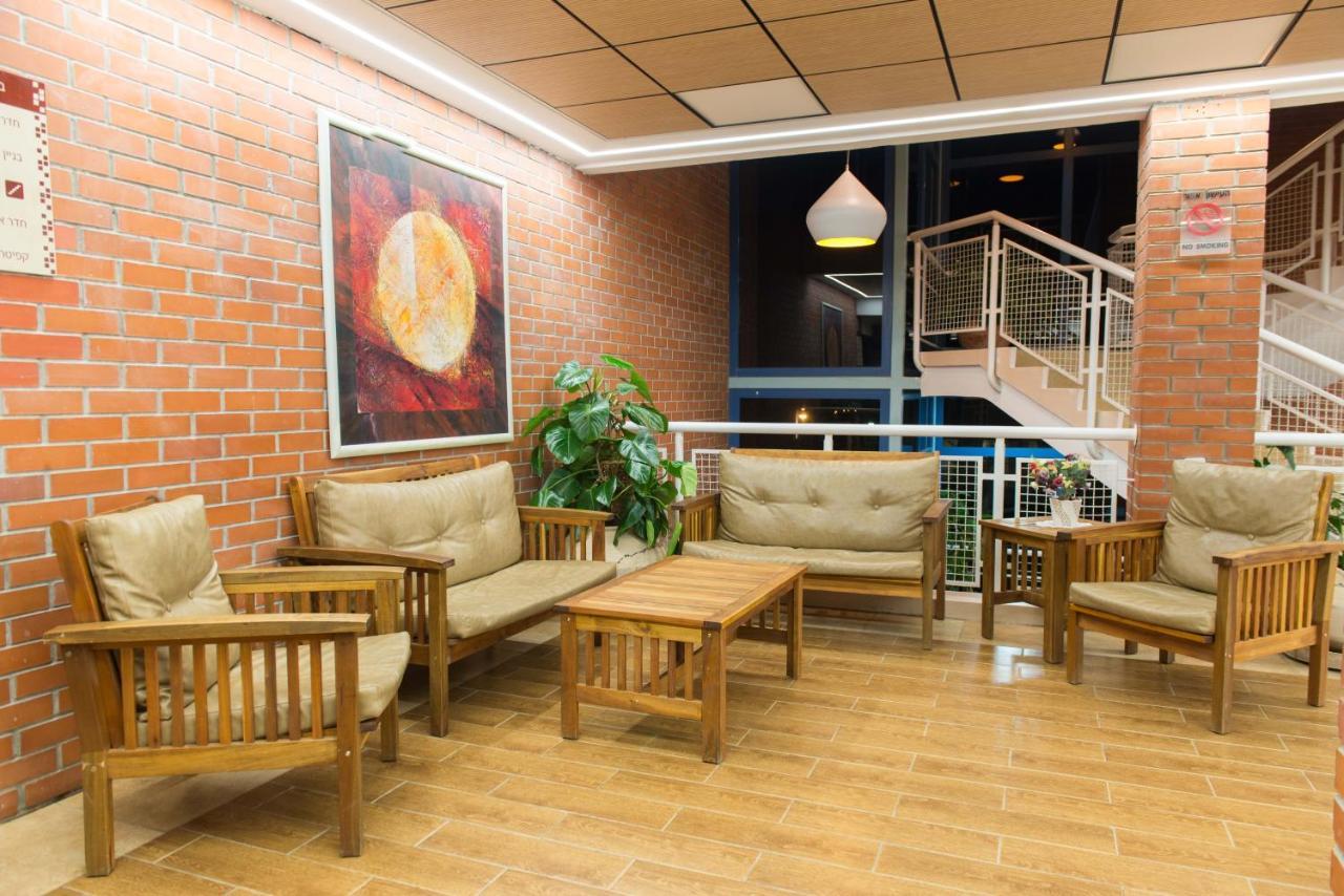 Hi - Shlomi Hostel Shelomi Exteriör bild